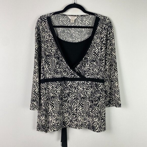 CJ Banks Blouse Size 2X Black White Faux Wrap Tie Back 3/4 Sleeves Stretch - Picture 1 of 10